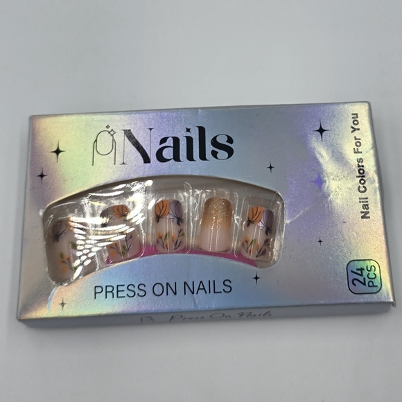 24 Pcs Press On Nails Thanksgiving Autumn Leaves Pumpkins Glitter Medium Square - Picture 6 of 7